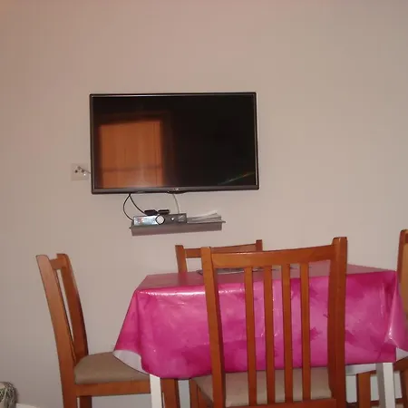 Niko Apartment