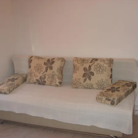 Apartment Niko Vir